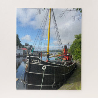 Vic32 Puffer Boat in het Crinan Canal Basin, Schot Legpuzzel