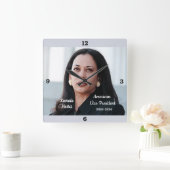 VICE PRESIDENT KAMALA HARRIS VIERKANTE KLOK (Huis)