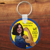 VicePresident Kamala Harris als Rosie Sleutelhanger (Voorkant)