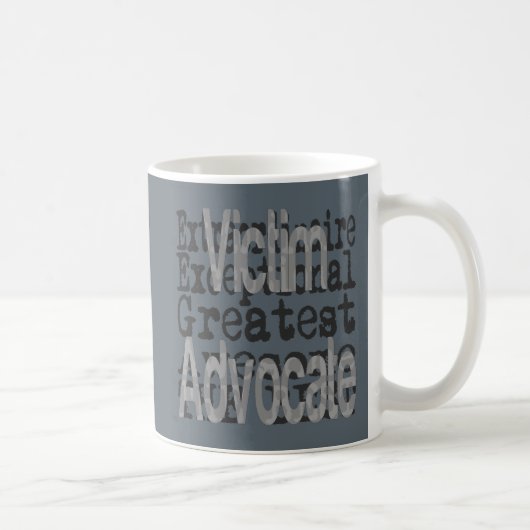 Victim Advocate Koffiemok (Rechts)