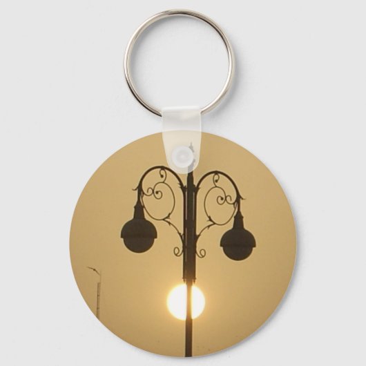 Victoriaans Bedel: Straatlantaarnpalen Sleutelhanger (Voorkant)