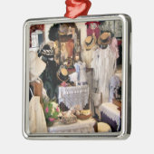 VICTORIAANS ENGLAND METALEN ORNAMENT (Links)