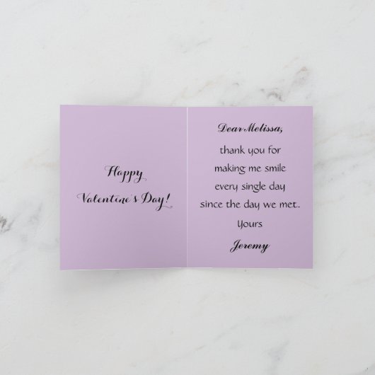 Victoriaans goudkleurig hart met lila bloemetjes, feestdagen kaart (Binnen)