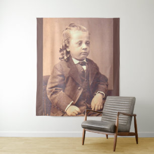 Victoriaans jongen met onfortuinlijke haarstijl wandkleed