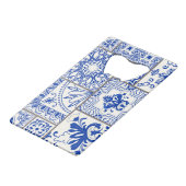 Victoriaans Majolica: Patchwork Tegel Pattern. Kredietkaart Flessenopener (Voorkant Gekanteld)