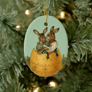 Victoriaans paasbundels in een goudeieren Keramisch Ornament