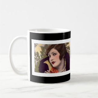 Victoriaans schoonheid in paarse jas koffiemok