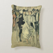 Victoriaanse bruid en bruidegom pasgetrouwd op de  accent kussen (Achterkant (Verticaal))