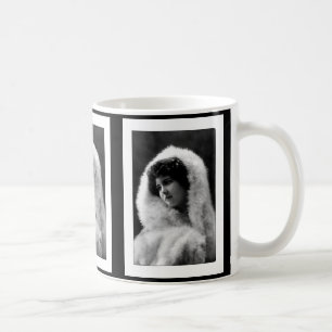 victoriaanse vrouw cameo pose koffiemok