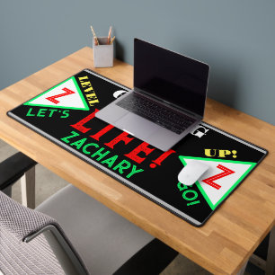 Video Gamer Geometrisch Zwart Groen Rood Monogram Bureaumat