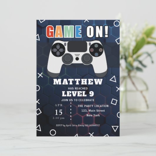 Videogame Controller Anniversaire Fête Invitation (Debout devant)