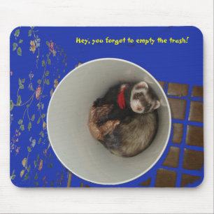 Videz le bleu de tapis de souris de déchets