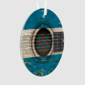 Vieille guitare acoustique avec le drapeau du (devant)