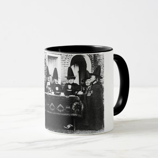 Vieille tasse de thé de sorcières (Devant droit)