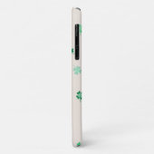 Vier Bladklavers verspreid over cement wit Case-Mate iPhone Case (Achterkant/links)