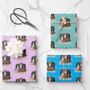 Vier Cavalier King Charles Spaniels in Flowers Inpakpapier Vel