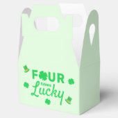 Vier keer gelukkige 4e verjaardag bedankdoosjes (Geopend)