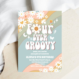 Vier keer groovy verjaardagsuitnodiging kaart