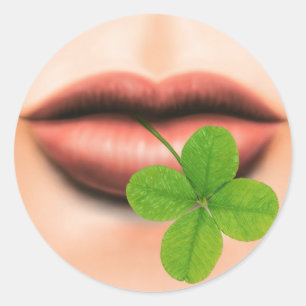 Vier Leaf Clover in Mouth Ronde Sticker