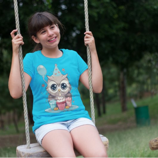 Vier met schattigheid Uil-tastic Verjaardag T-shirt