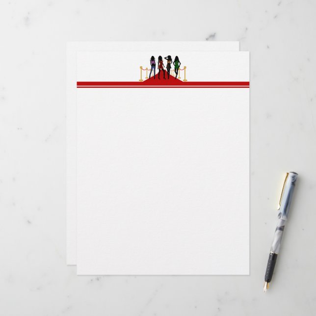 Vier modellen van de Mode die op het rode tapijt w (Voorkant / Achterkant in situ)