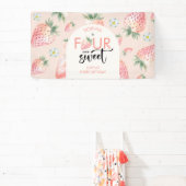 Vier ooit lieve aardbeien kinderen verjaardag spandoek (Insitu)