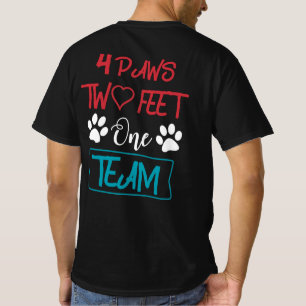 Vier pagina's met twee feesten Eén team per team T-shirt