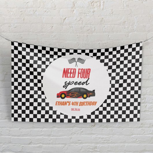 Vier snelheids-rode-raderauto's van vierde verjaar spandoek