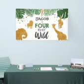 Vierde verjaardag van vier wilde Safari Dieren Spandoek (Beurs)