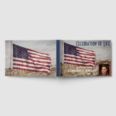 Viering van de Rustic Memorial American Flag in he Gastenboek (Volledig)