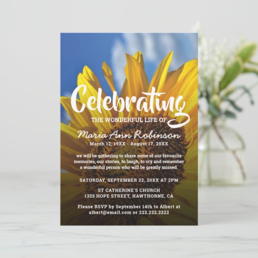Viering van het leven | Levendige zonnebloem Kaart (Staand voorkant)