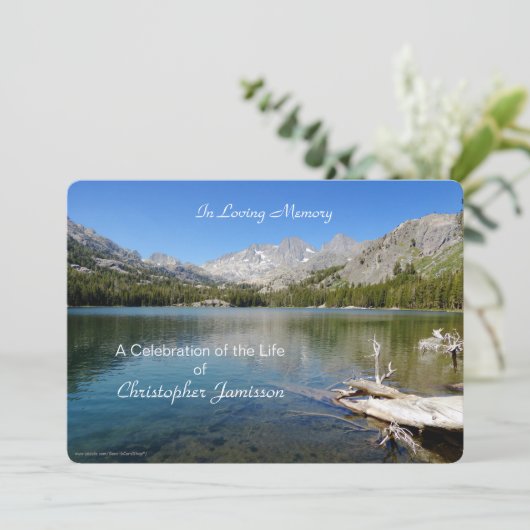 Viering van het Life Invitation, Lake Reflection Kaart (Staand voorkant)