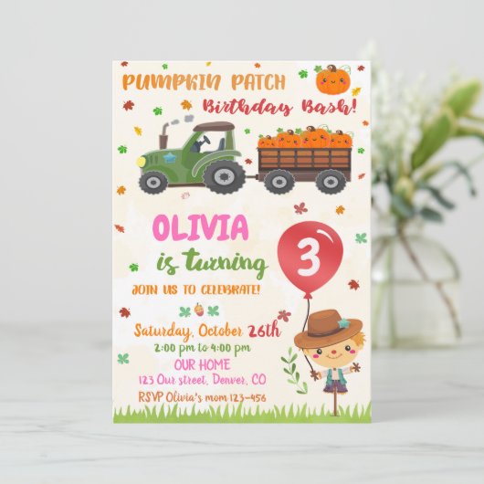 Vierjarige pompoen Herfst verjaardag uitnodiging (Staand voorkant)