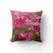 Vierkant Sierkussen met roze Ranunculus-ontwerp