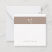 Vierkante Warmte Beige Monogrammed Script Notitiekaartje (Achterkant)