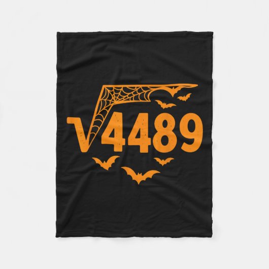 Vierkantswortel 4489 Grappige Halloween-meme 67 Wi Fleece Deken (Voorkant)