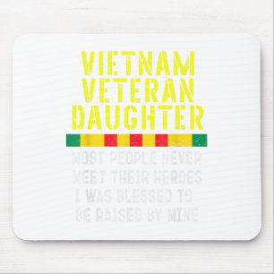 Vietnam Veteranes dochter opgevoed door mijn Hero Muismat