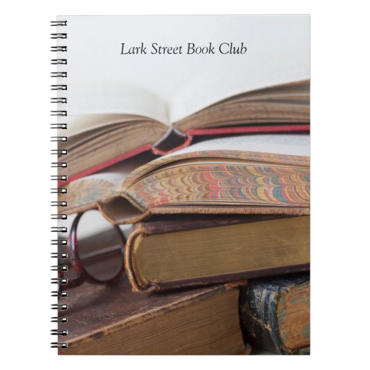 Vieux livres avec lunettes (Devant)