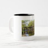 Vieux tramway Trestt Mug (Devant gauche)