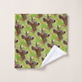 Vignetted Portret of Smiling Blacktail Deer Fawn Bad Handdoek (Wasdoekje)
