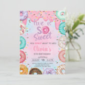 Vijf is Lief meisje 5e verjaardag uitnodiging donu (Staand voorkant)