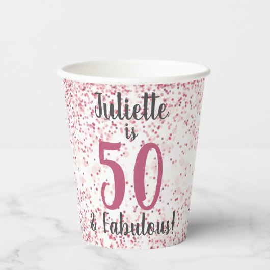Vijftig en Fabulous Pink Glitter Confetti Birthday Papieren Bekers (Voorkant)