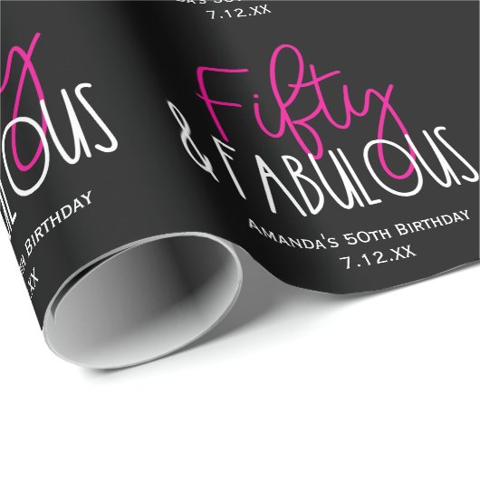 Vijftig & Fabulous 50e Verjaardag w Custom Text Zw Cadeaupapier (Rol Hoek)