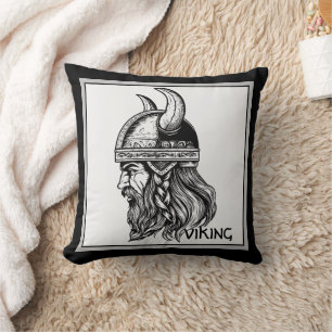 Viking in een helm kussen