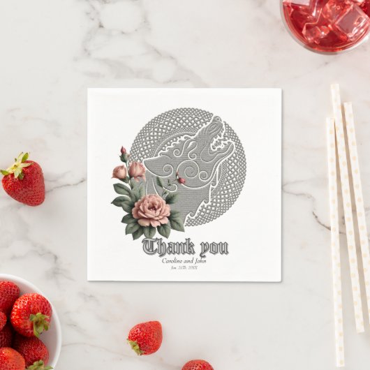 Viking Wolf en Rozen. Een gestileerde wolfskop, Servet (Insitu)