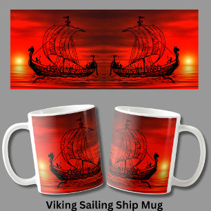 Vikingschip bij zonsondergang op rood Zee Koffiemok