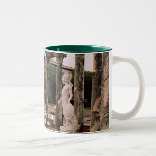 Villa Adrianna Mug (Droit)