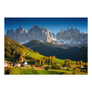 Village de dolomites dans la copie de photo de