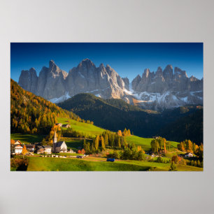 Village des Dolomites en automne affiche