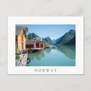 Village et fjord en Norvège Carte postale en texte